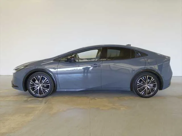 Toyota Prius 2024 — миниатюра 5
