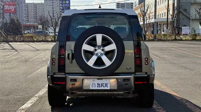 Land Rover Defender 90 SE P300 2023 — миниатюра 4
