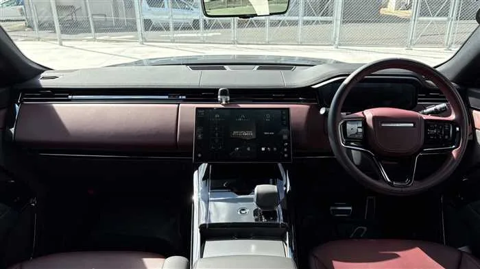 Land Rover Range Rover Sport SE D300 2025 — миниатюра 2