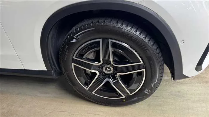 Mercedes-Benz GLC-Class GLC220d 4MATIC AMG 2023 — миниатюра 3