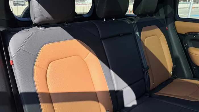 Land Rover Defender 110 X HSE D300 2024 — миниатюра 3