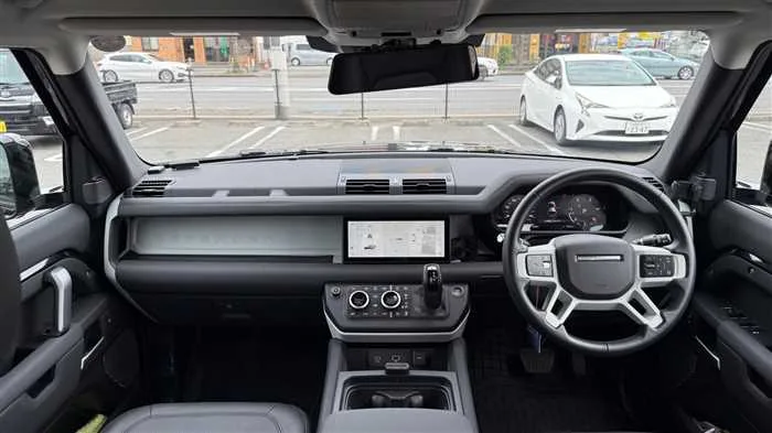 Land Rover Defender 110 2024 — миниатюра 5