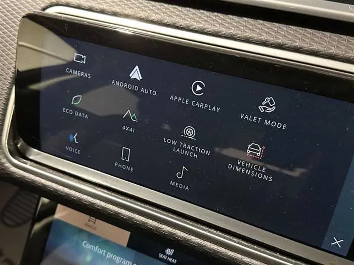 Land Rover Range Rover Velar AUTOMATIC DIESEL 2022 — миниатюра 4