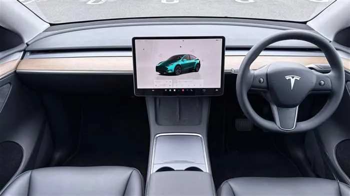 Tesla Motors Others RWD 2025 — миниатюра 5