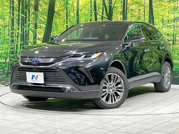 Toyota Harrier Hybrid 2023 — фото 1, купить с доставкой в Москву