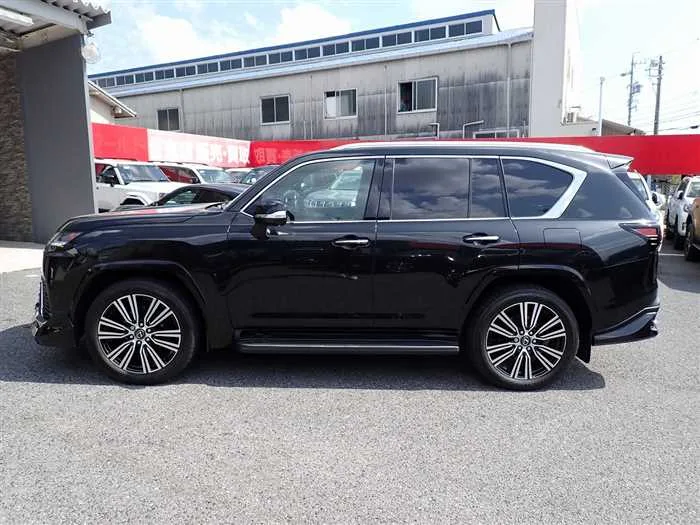 Lexus LX 600 2023 — миниатюра 2
