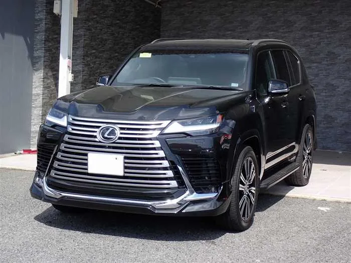 Lexus LX 600 2023 — фото 1, купить с доставкой в Москву