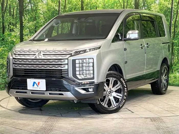 Mitsubishi Delica D:5 2022 — фото 1, купить с доставкой в Москву