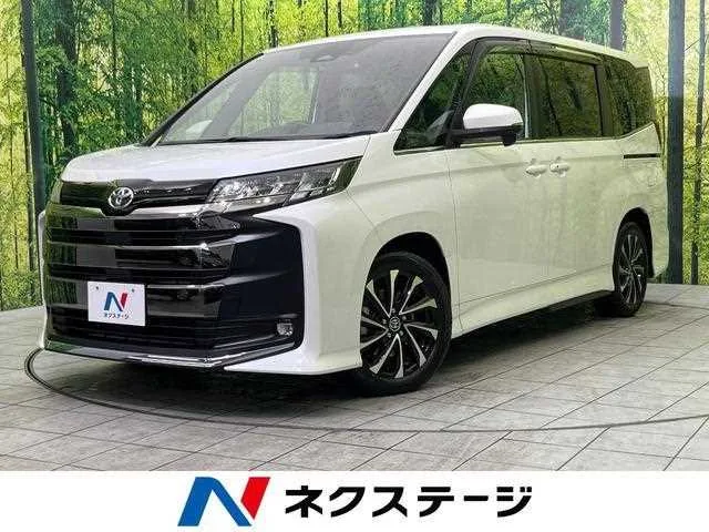 Toyota Noah 2022 — фото 1, купить с доставкой в Москву