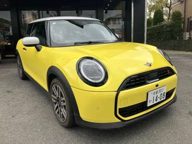 BMW MINI 2024 — фото 1, купить с доставкой в Москву