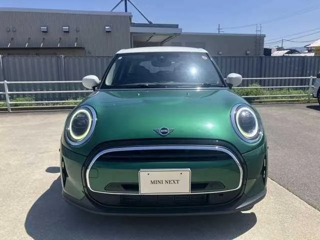 BMW MINI 2023 — миниатюра 2