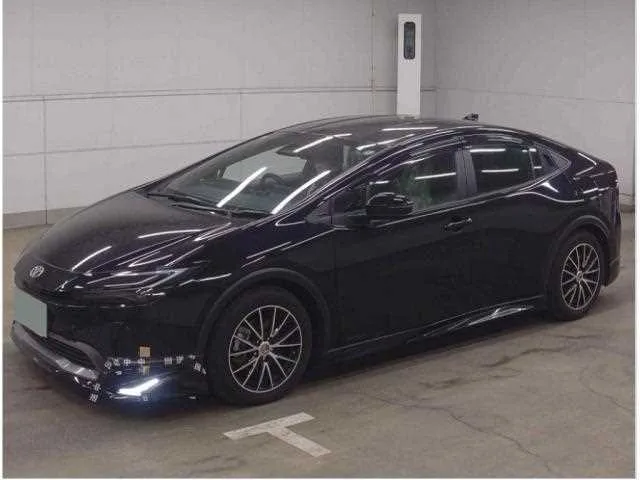 Toyota Prius 2024 — фото 1, купить с доставкой в Москву
