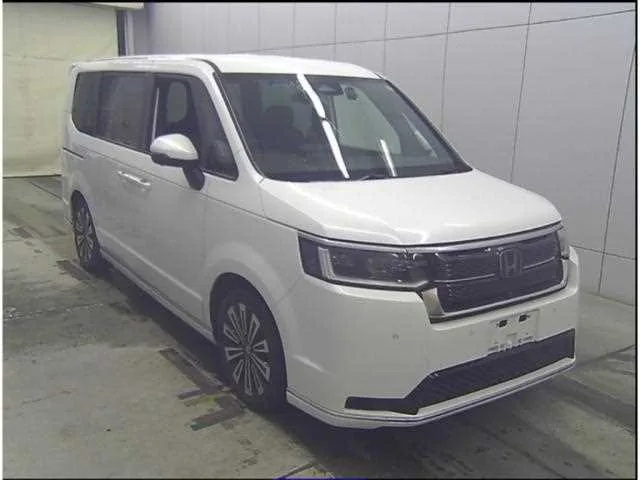 Honda Step WGN 2023 — фото 1, купить с доставкой в Москву