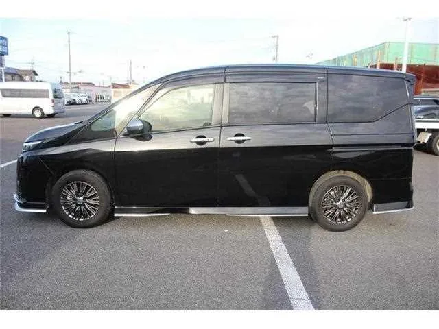 Nissan Serena 2023 — миниатюра 5