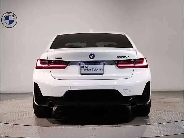 BMW 3 Series 2024 — миниатюра 2
