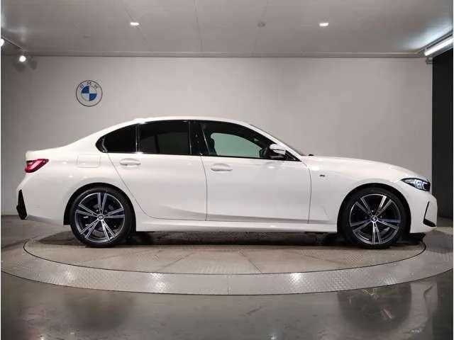 BMW 3 Series 2024 — миниатюра 4