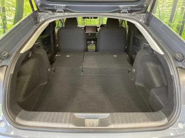 Toyota Prius 2023 — миниатюра 4