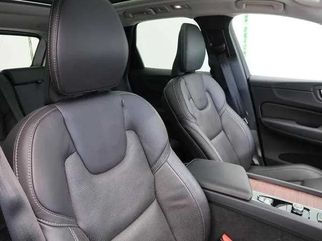 Volvo XC60 2024 — миниатюра 4