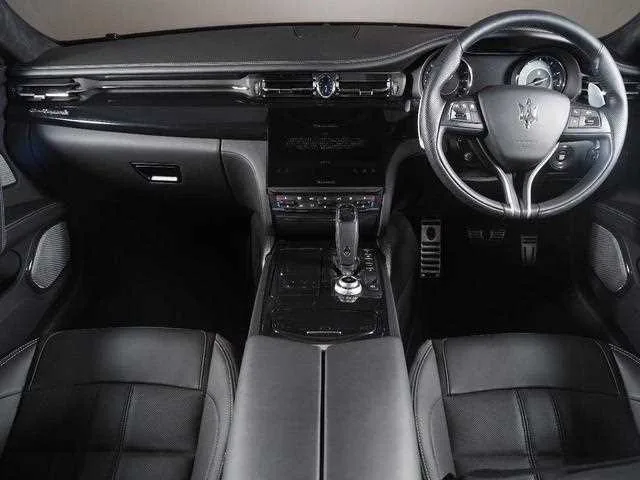 Maserati QUATTROPORTE 2022 — миниатюра 2