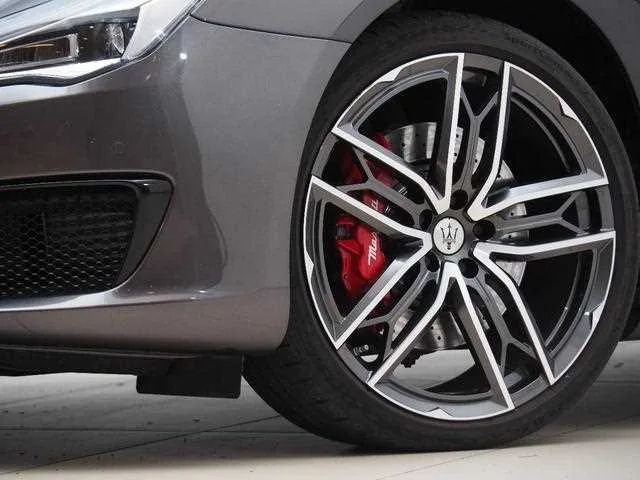 Maserati QUATTROPORTE 2022 — миниатюра 4