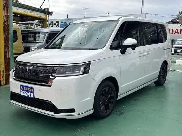 Honda Step WGN 2025 — фото 1, купить с доставкой в Москву