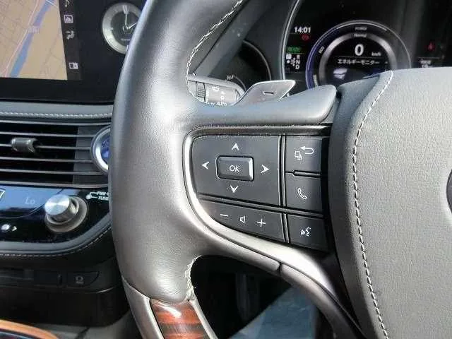 Lexus LS 2022 — миниатюра 3