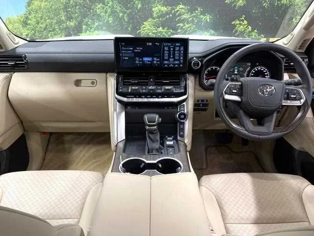 Toyota Land Cruiser 2023 — миниатюра 2