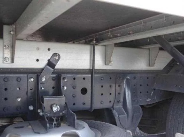 Mitsubishi Fuso Canter 2023 — миниатюра 3