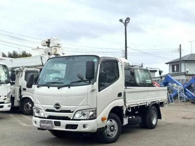Hino Dutro 2024 — фото 1, купить с доставкой в Москву