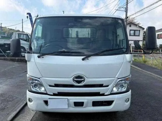 Hino Dutro 2026 — миниатюра 5