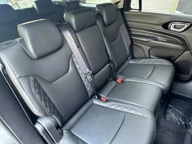 Jeep Commander 2025 — миниатюра 5