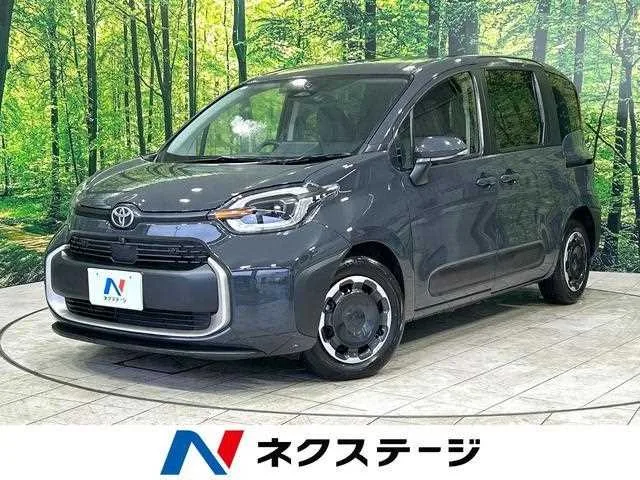 Toyota Sienta 2024 — фото 1, купить с доставкой в Москву