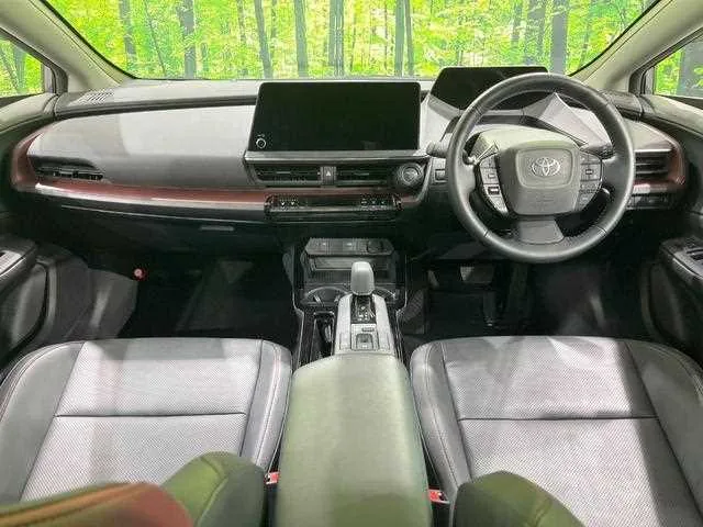 Toyota Prius 2023 — миниатюра 2