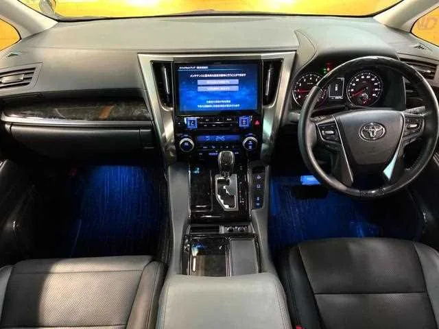 Toyota Alphard G 2023 — миниатюра 2