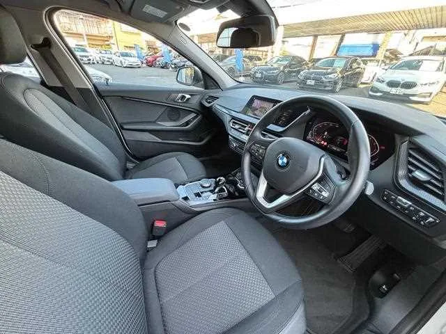 BMW 1 Series 2023 — миниатюра 4