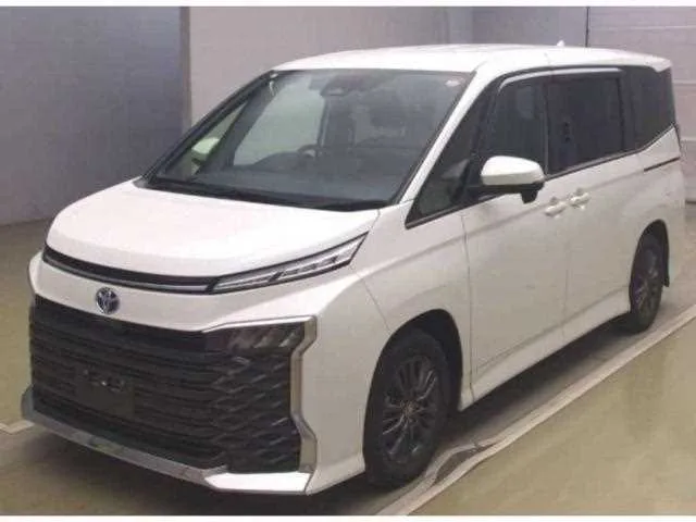 Toyota VOXY 2023 — миниатюра 2
