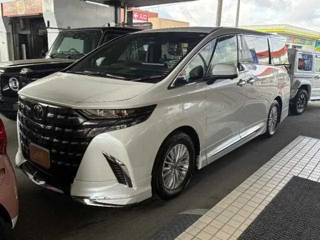 Toyota Alphard Hybrid 2025 — фото 1, купить с доставкой в Москву