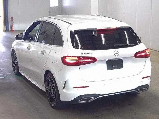 Mercedes-Benz B-Class 2023 — миниатюра 2