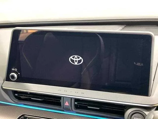 Toyota Prius 2024 — миниатюра 3