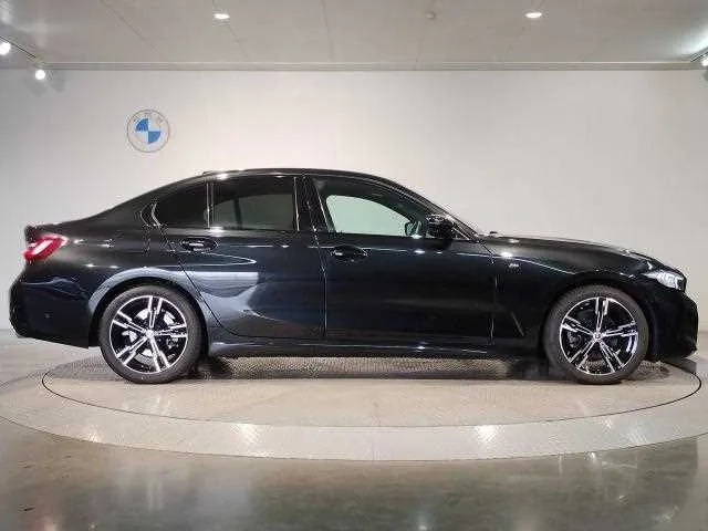 BMW 3 Series 2023 — миниатюра 5