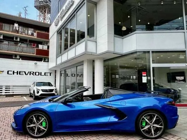 Chevrolet Corvette 2023 — миниатюра 3