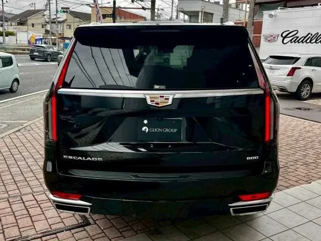 Cadillac Escalade 2024 — миниатюра 2