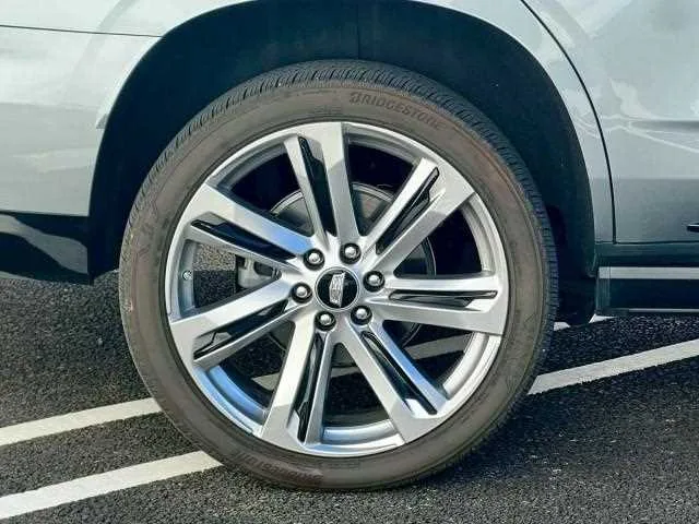 Cadillac Escalade 2025 — миниатюра 5