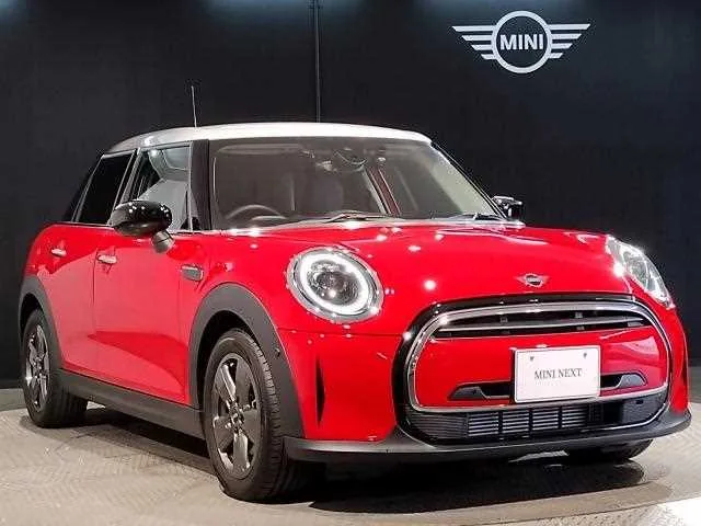 BMW MINI 2022 — миниатюра 3