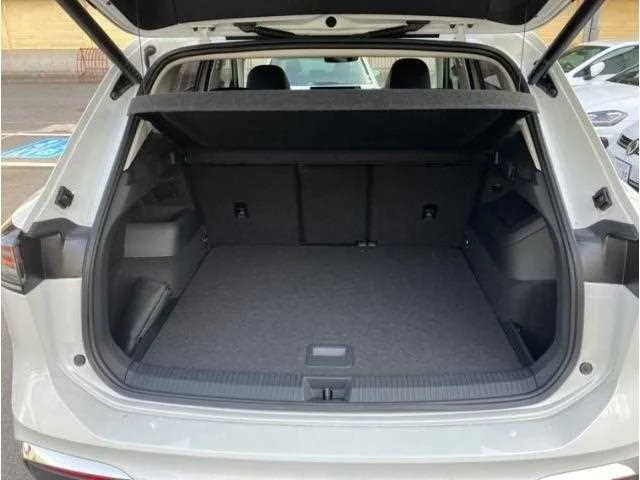 Volkswagen Tiguan 2025 — миниатюра 5