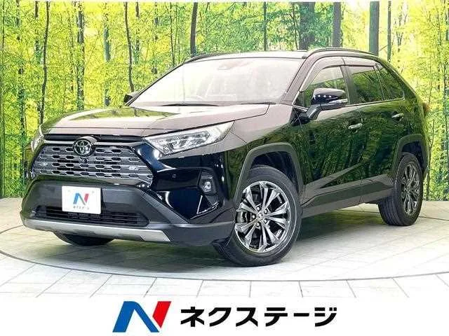 Toyota RAV4 2022 — фото 1, купить с доставкой в Москву