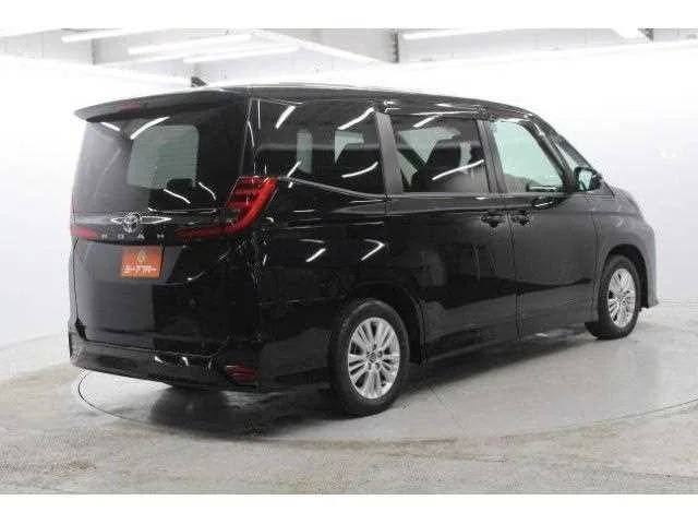 Toyota NOAH 2022 — миниатюра 2
