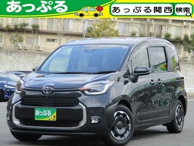 Toyota Sienta 2023 — фото 1, купить с доставкой в Москву