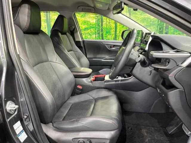Toyota RAV4 2022 — миниатюра 4