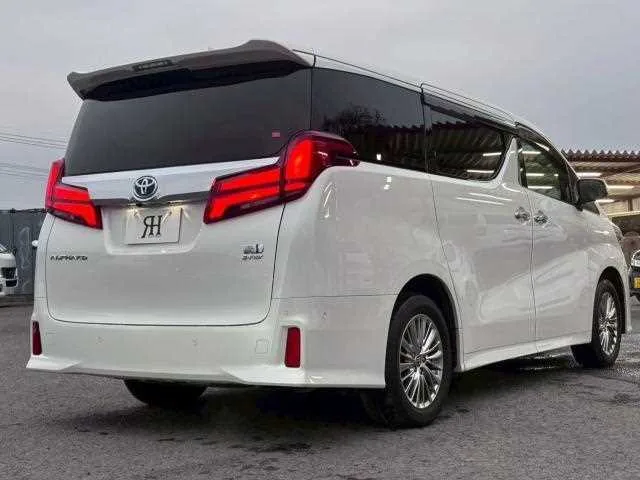 Toyota Alphard Hybrid 2022 — миниатюра 4